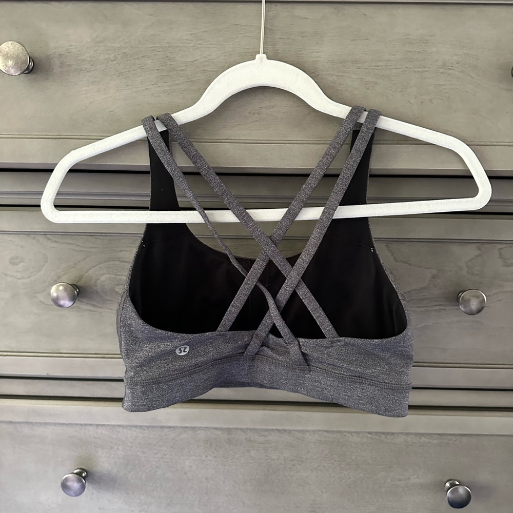 Lululemon bra - Picture 2 of 3